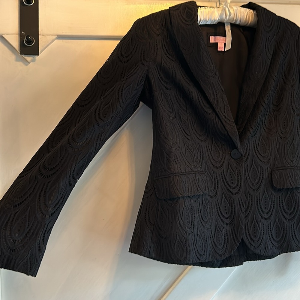 Lilly Pulitzer black feather Lace Blazer size 2 - Picture 3 of 6